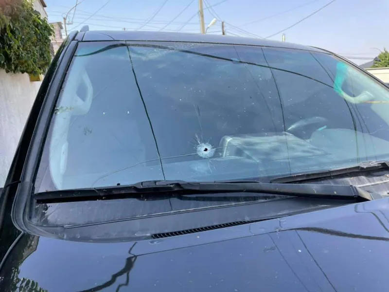 В Армении обстреляли автомобиль кандидата в премьеры