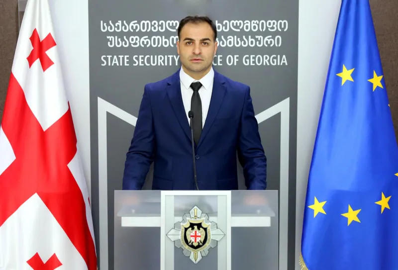 По информации СГБ, за получение взятки в особо крупном размере задержан председатель одной из фракций сакребуло Амбролаури