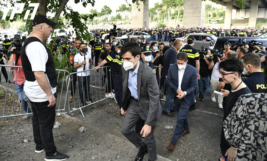 „თბილისი პრაიდის“ კვირეულის გახსნის დახურულ ღონისძიებაზე დიპლომატიური კორპუსის წარმომადგენლები მივიდნენ