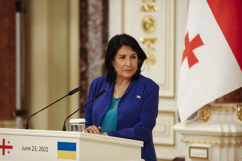 სალომე ზურაბიშვილი - პარტიებს შორის დაძაბულობა თავისთავად ქმნის მართვის პრობლემას, როცა შეიძლება, რაღაც ფორმით კოალიციური მთავრობა საჭირო გახდეს