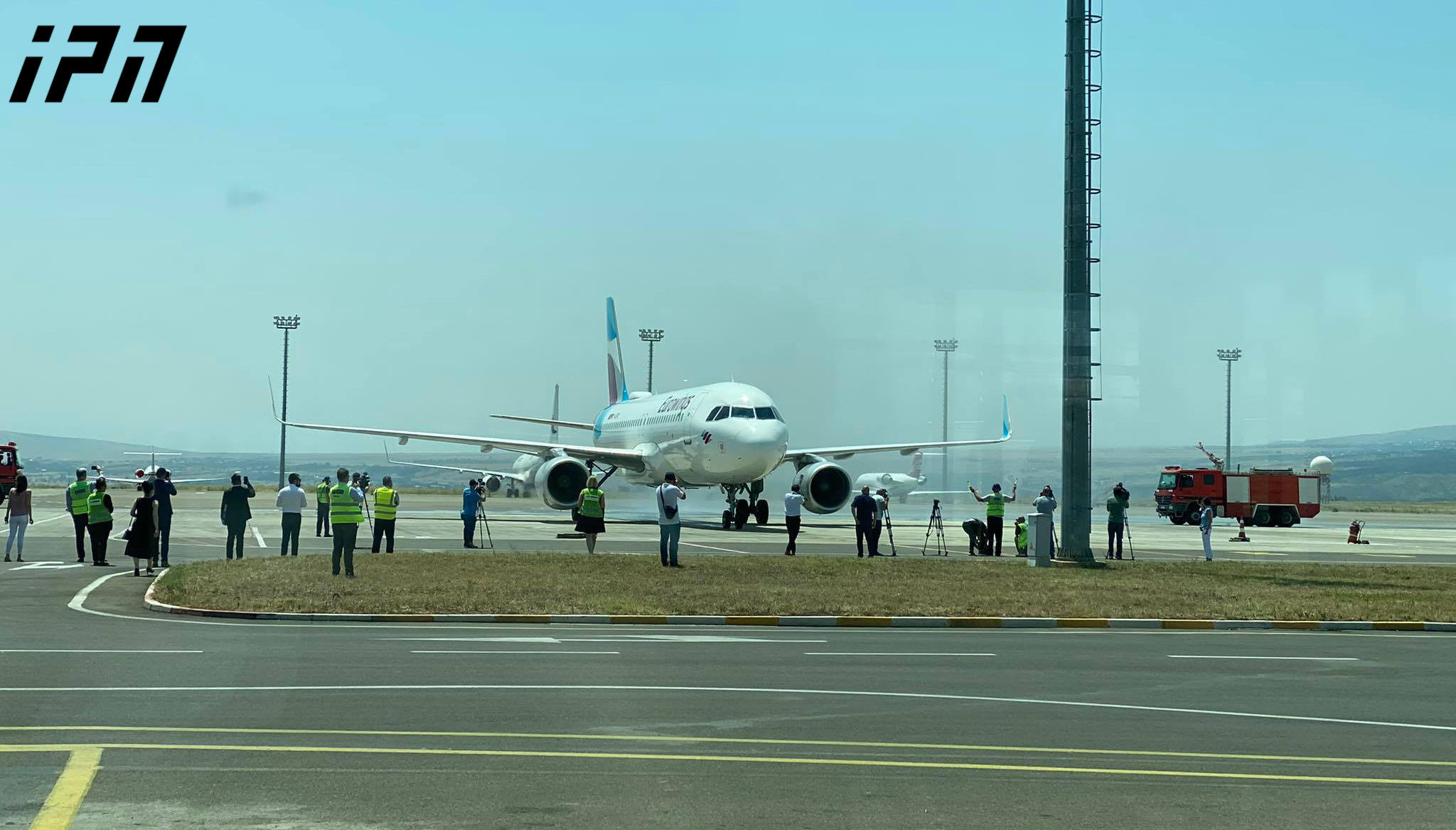 თბილისში ნისლისა და დაბალი ხილვადობის გამო, გასული ღამის განმავლობაში, გაუქმდა 3 და გადაიდო 2 ავიარეისი