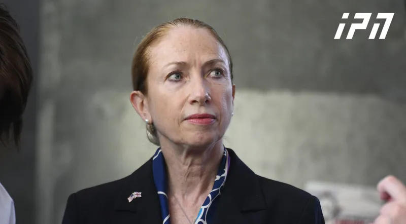 კელი დეგნანი პარლამენტში შალვა პაპუაშვილს ხვდება