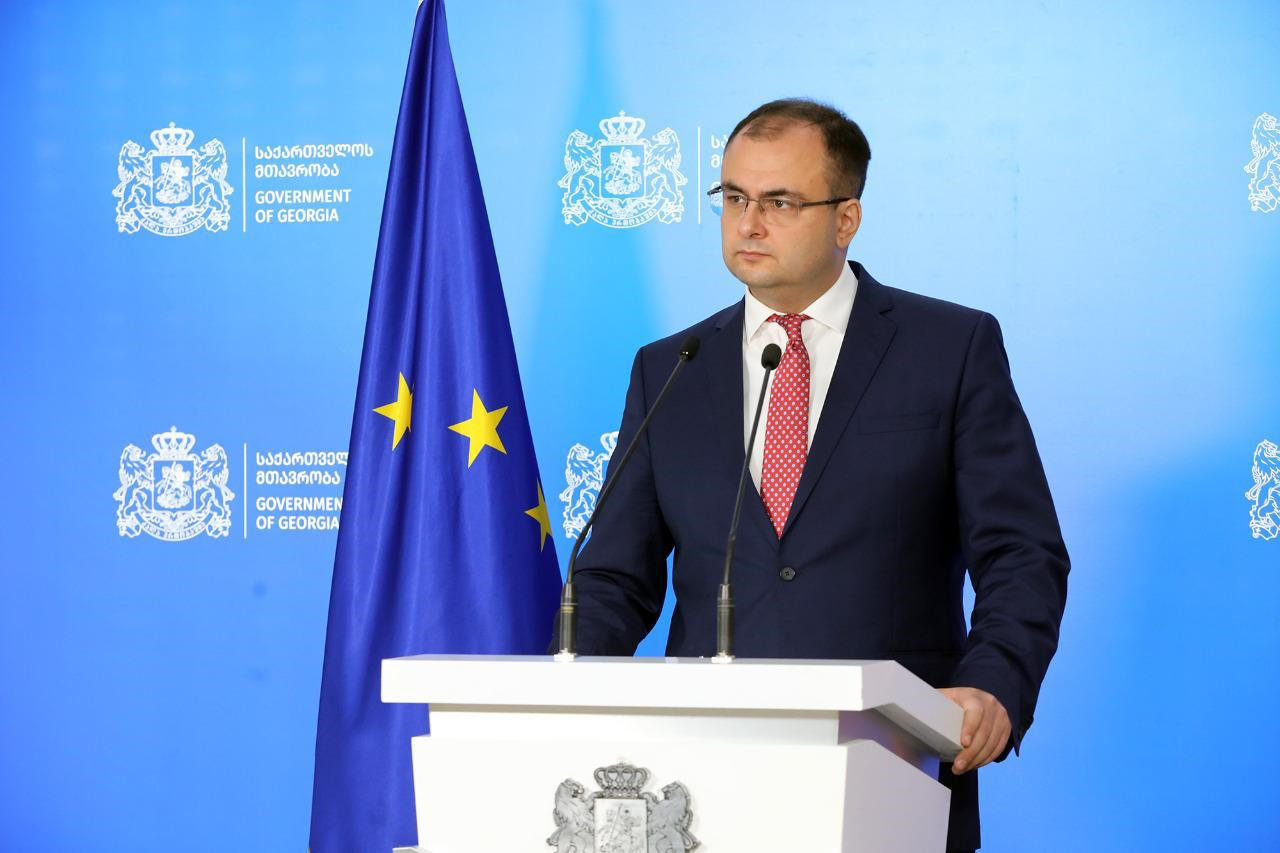 რატი ბრეგაძის განცხადებით, სპეკულაციაა ინფორმაციის გავრცელება, რომ შესაძლოა, გორის ჰოსპიტლის პერსონალმა სააკაშვილის ჯანმრთელობასთან დაკავშირებით რაიმე არასწორად გააკეთოს