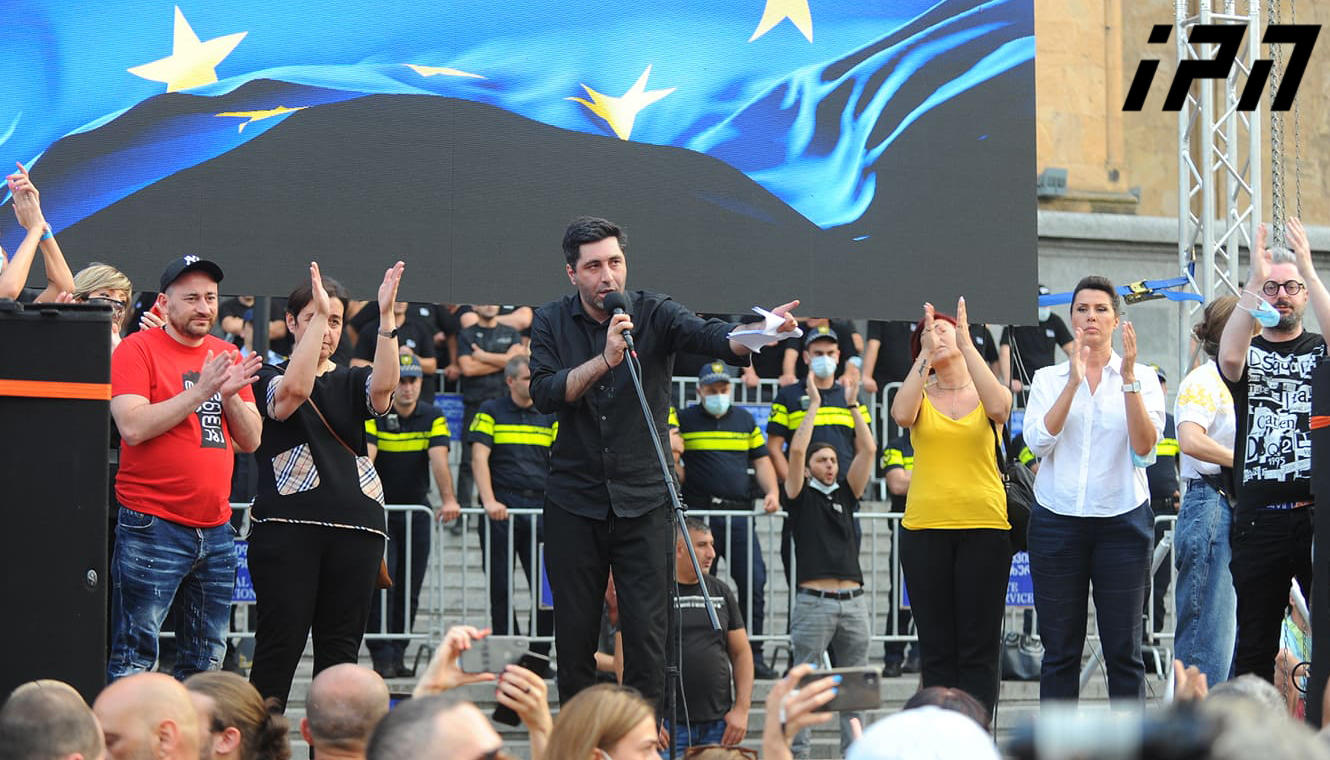 მედიის წარმომადგენლები ხვალ, 12:00 საათიდან, ვახტანგ გომელაურს პარლამენტთან დახვდებიან