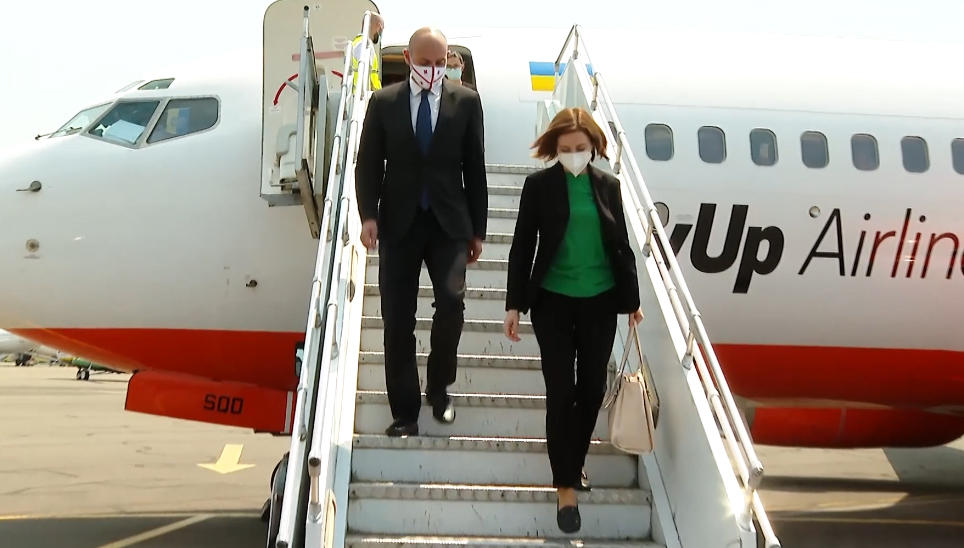 Moldovan President arrives in Georgia