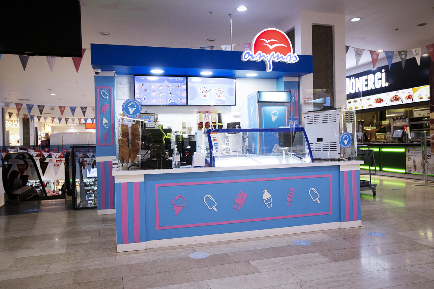 გაყინული კრემიდან „თოლიას“ რეცეპტებამდე, ანუ ყველაფერი, რაც ნაყინის შესახებ უნდა იცოდე