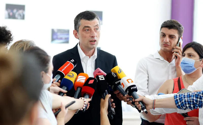 გიორგი გახარია - ვაჟბატონი სააკაშვილი გვპირდება, რომ ორშაბათს თავის გეგმებს გაგვაცნობს - ის, როგორც პოლიტიკოსი არ არსებობს, კარიკატურაა