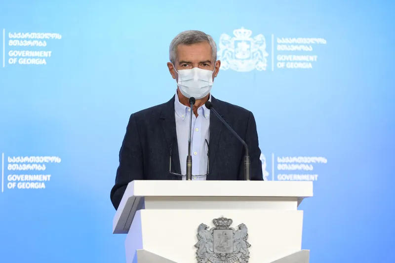 По информации Пааты Имнадзе, в стране зафиксировано 4 случая анафилактического шока после вакцинации от коронавируса