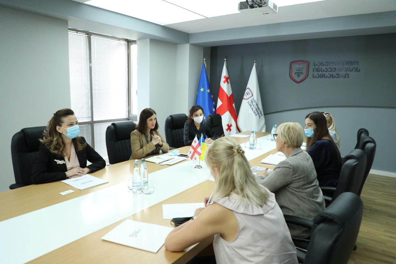 ლონდა თოლორაიამ უკრაინის ადამიანის უფლებათა საპარლამენტო კომისართან  ლუდმილა დენისოვასთან შეხვედრა გამართა