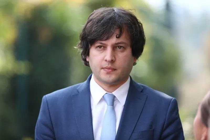 ირაკლი კობახიძის განცხადებით, "მაუწყებლობის შესახებ" კანონის მიღება ევროკავშირის მოთხოვნაა და მას თუ არ მიიღებენ, ქვეყანა ერთ-ერთი ევროპული ორგანიზაციიდან შეიძლება გარიცხონ