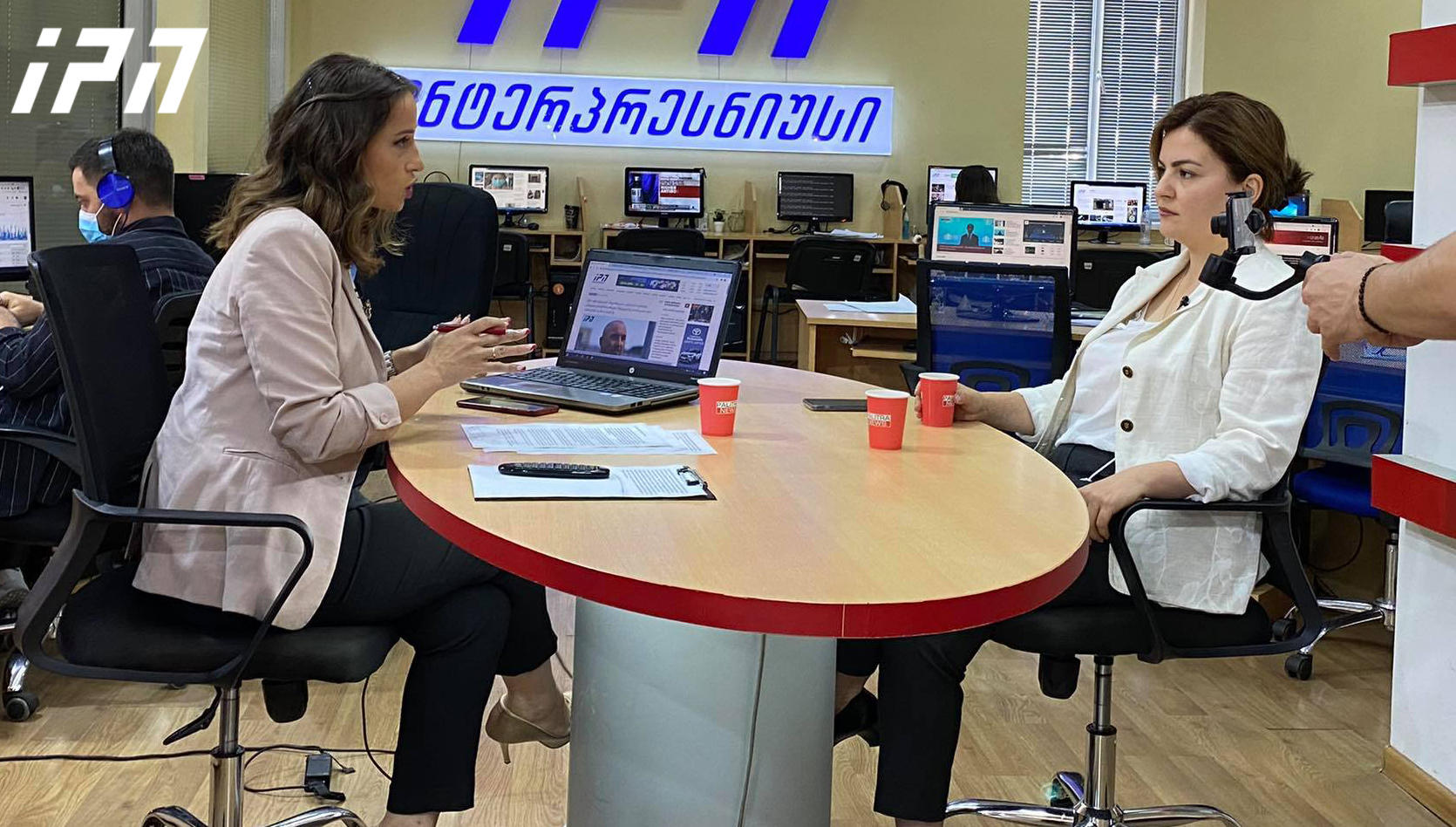 ანა ნაცვლიშვილი - მოსმენები არ არის რიგითი ტიპის დანაშაული, დღეს არაფერი არ უნდა გავაკეთოთ და ხელისუფლების ცვლილებას დაველოდოთ?