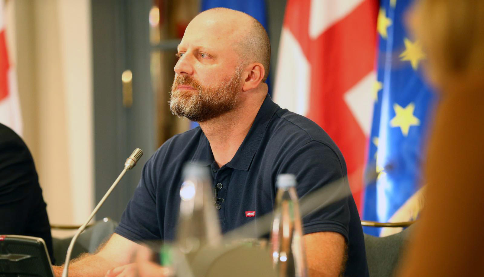 ზურა ჯაფარიძე - როცა დამკვირვებლები მეკითხებიან, სად არის დარღვევების ფაქტი, ჩემი პასუხია - ეს იგივეა, მომთხოვო, მოვიტანო მტკიცებულებები, რა ხდებოდა საბჭოთა კავშირის დროს „გულაგში“ - ვერ დავდებთ ასეთ მტკიცებულებებს, ძალიან რთულია