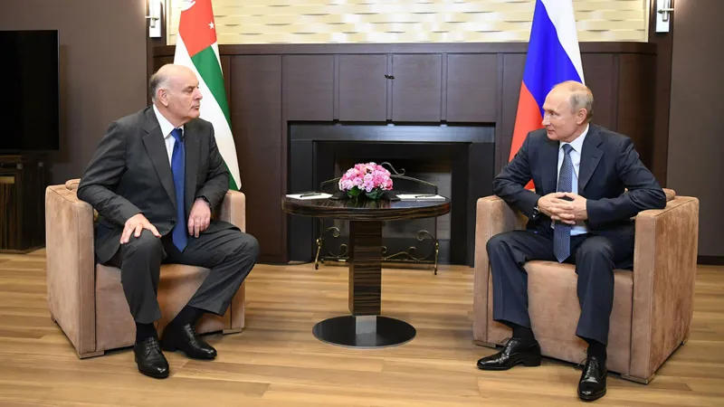 ასლან ბჟანიამ ალექსანდრე ლუკაშენკოსთან შეხვედრის დეტალებზე ისაუბრა