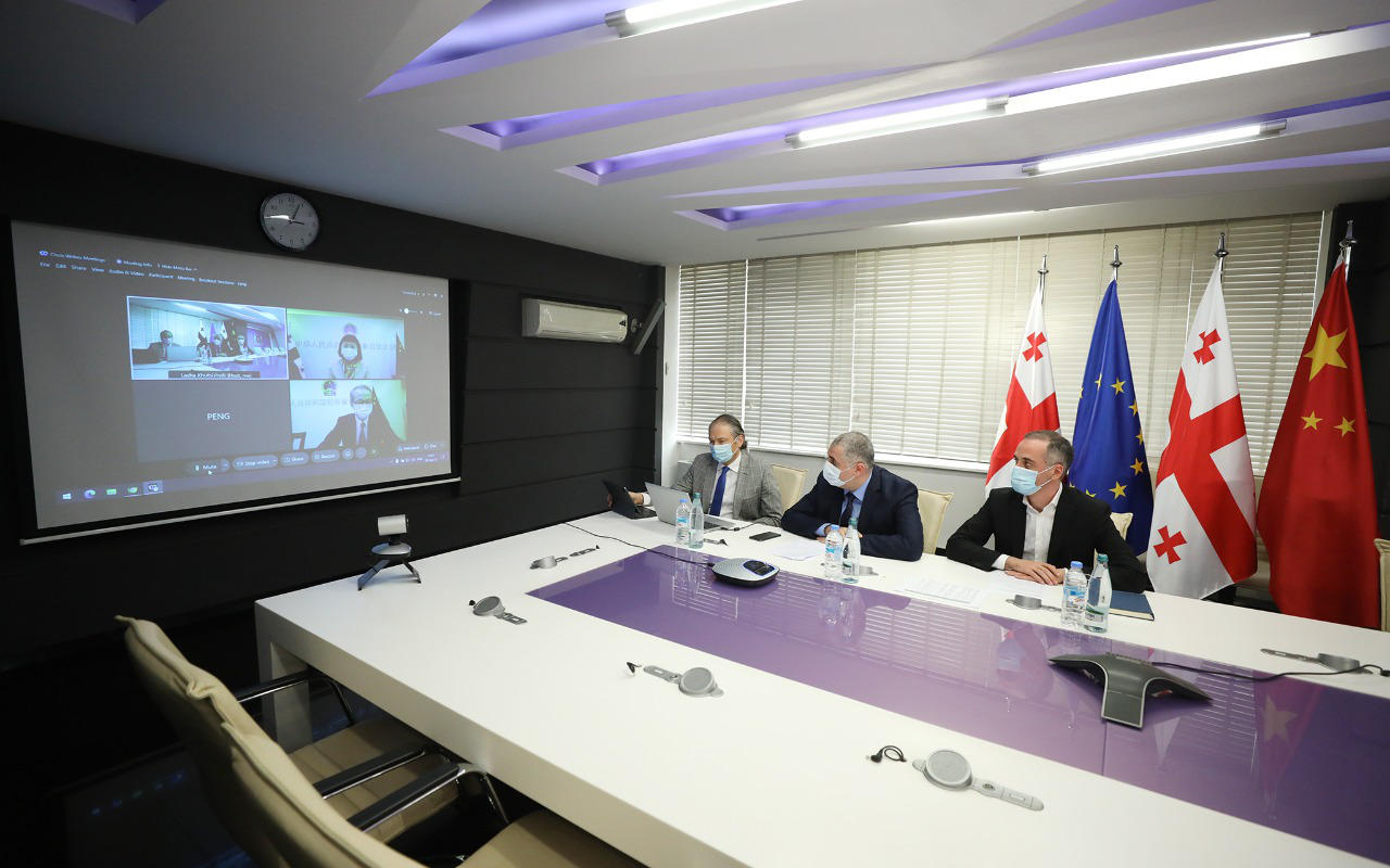 ფინანსთა მინისტრი ჩინეთის ელჩს შეხვდა