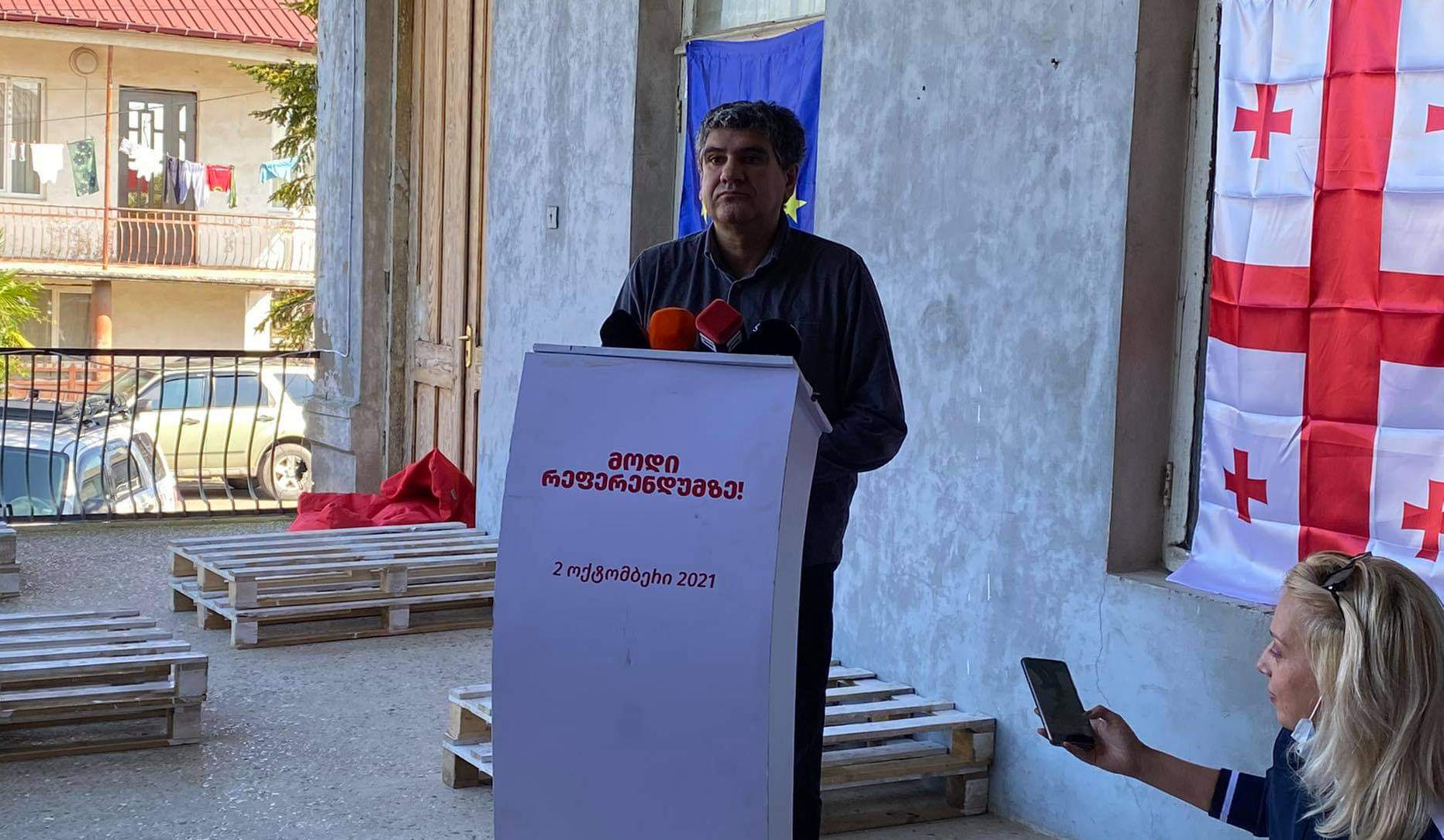 ლევან თარხნიშვილი - ფოთში თვითმმართველობის არჩევნები დარღვევების ფონზე მიმდინარეობს