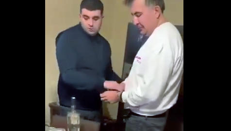ინტერნეტში მიხეილ სააკაშვილის დაკავების ამსახველი ვიდეო ვრცელდება