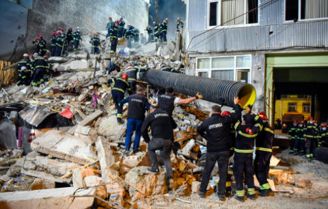 შსს-მ ბათუმში საცხოვრებელი კორპუსის ნგრევის ფაქტზე 3 პირი, მათ შორის პირველ სართულზე მდებარე ბინის მესაკუთრე დააკავა