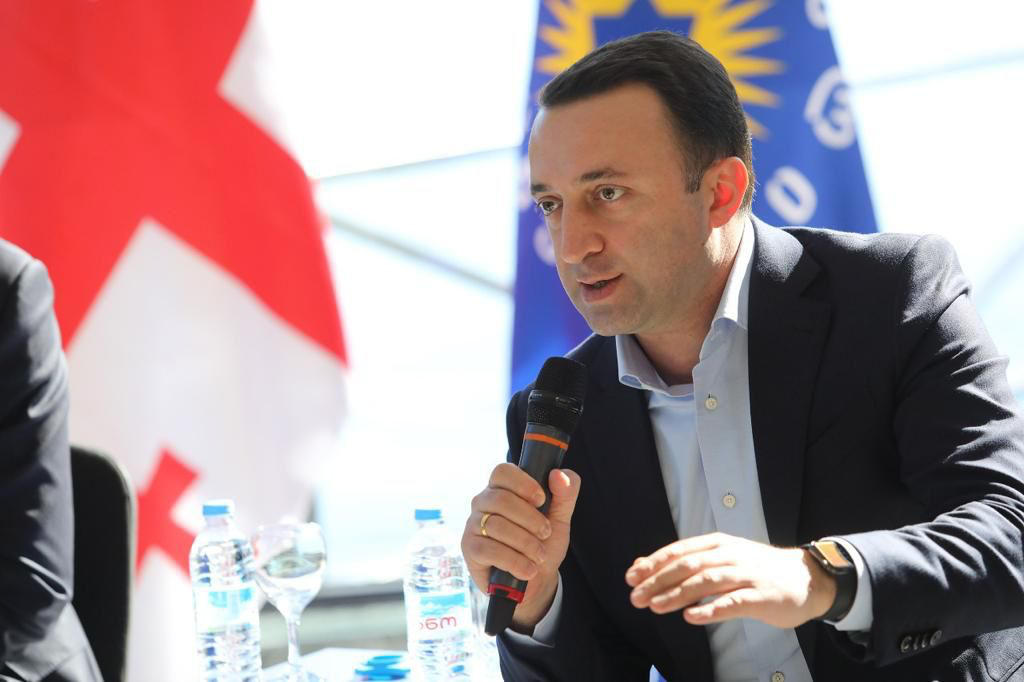 ირაკლი ღარიბაშვილი - რომელიმე მუნიციპალიტეტში სხვა კანდიდატიც რომ გავიდეს, ცენტრალური მთავრობის გარეშე პერსპექტივა არ აქვს - კობა ნაყოფიას სახლიც კი არ აქვს სენაკში და მერობაზე აცხადებს პრეტენზიას