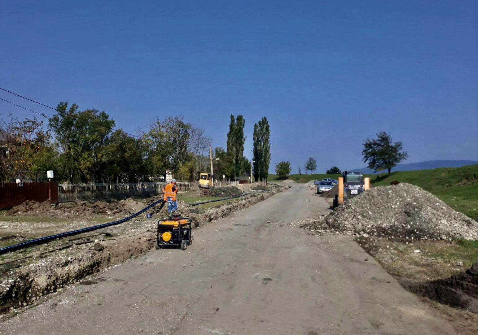 სენაკის მუნიციპალიტეტის რამდენიმე სოფელში წყალმომარაგების სისტემების მშენებლობა მიმდინარეობს