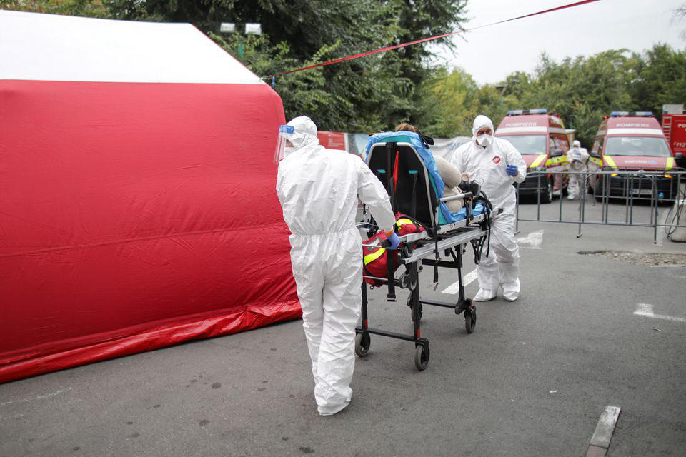 რუმინეთში, გაუარესებული ეპიდსიტუაციის გამო „კომენდანტის საათი“ წესდება