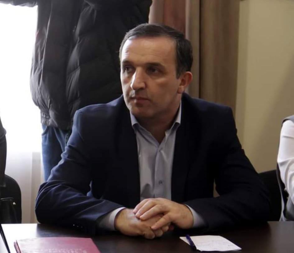 ბათუმის რესურცენტრში განმარტავენ, რომ 13 წლის მოზარდზე თანატოლების ძალადობის ფაქტი სკოლის ტერიტორიაზე არ მომხდარა