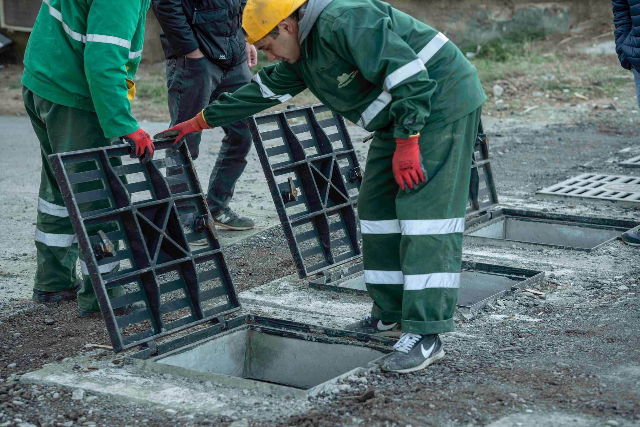 დიდ დიღომში, დემეტრე თავდადებულის ქუჩაზე სანიაღვრე ქსელი მოეწყო