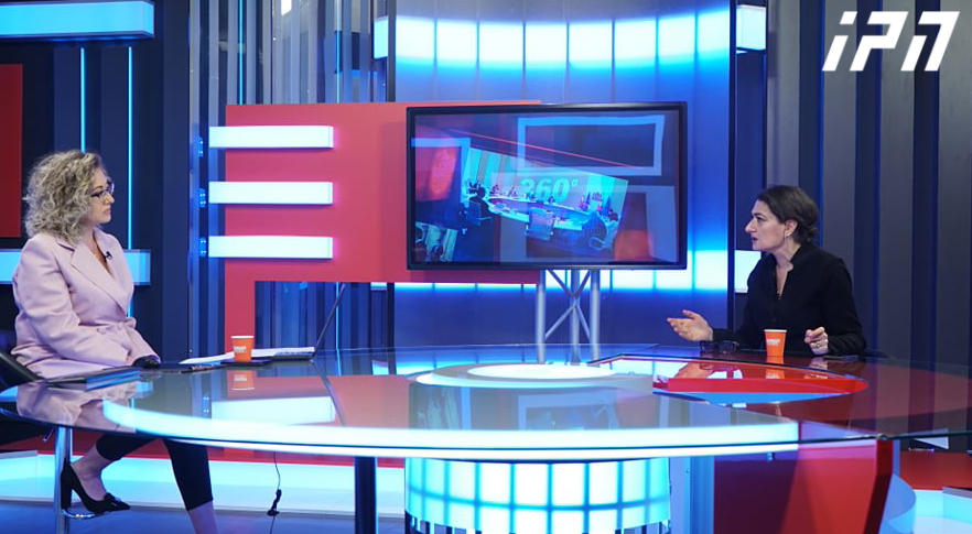 თაკო ჩარკვიანი - ვფიქრობ მანდატის დატოვებაზე, მომწონს ეს აზრი, თუმცა მინდა კონსულტაცია გავიარო