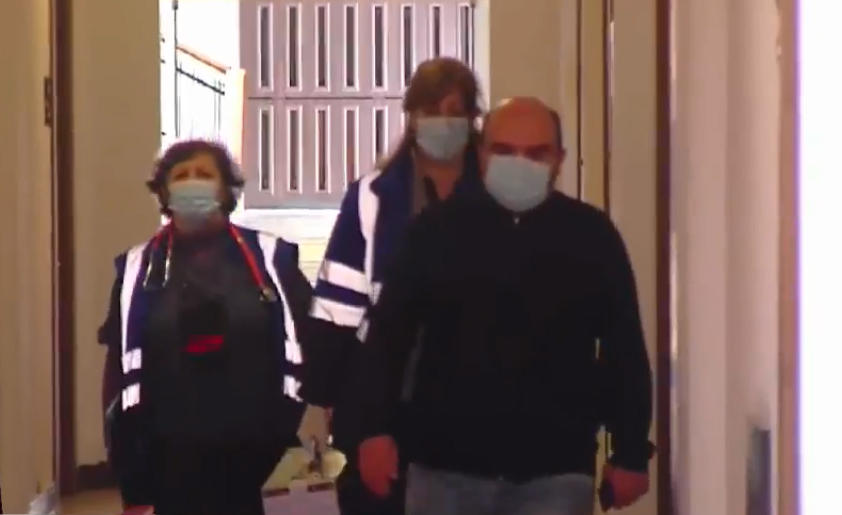 პარლამენტში, სადაც ელენე ხოშტარია შიმშილობს, სასწრაფო დახმარება გამოიძახეს