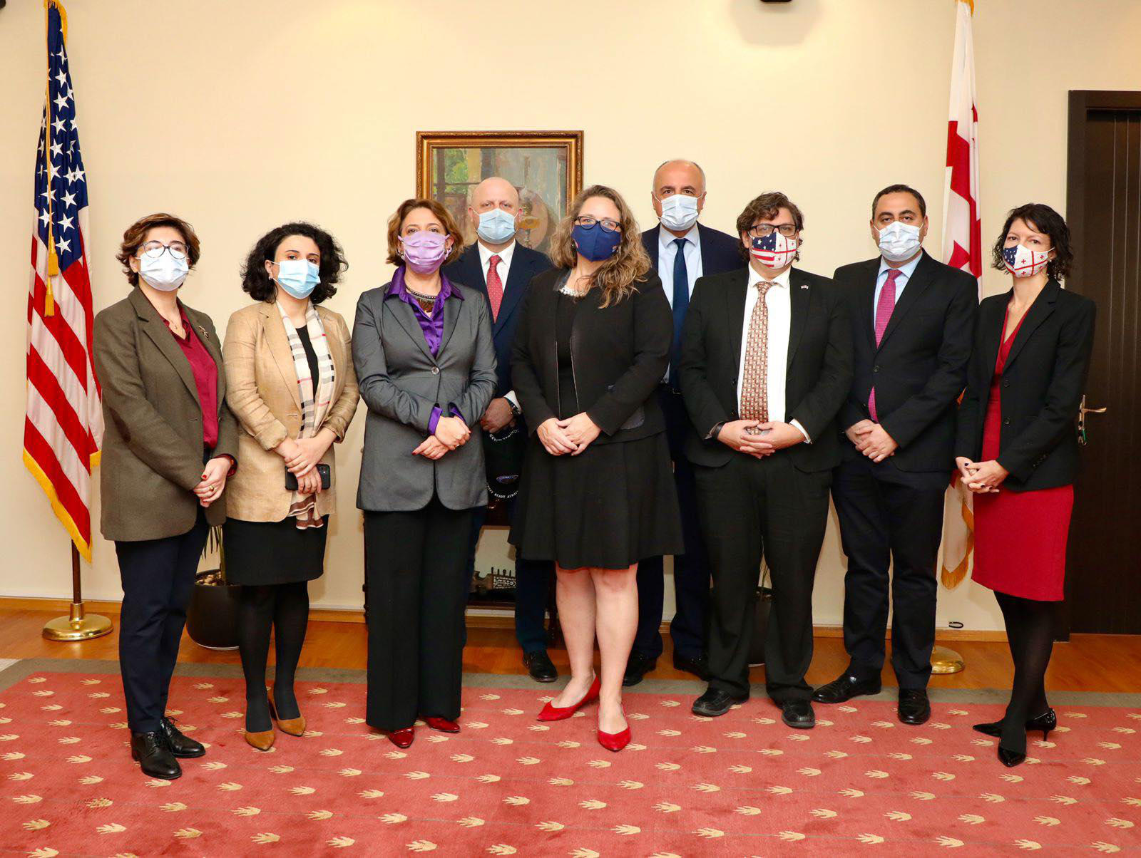 ოპოზიციური პარტიების ლიდერები აშშ-ს სახელმწიფო მდივნის მოადგილის თანაშემწე ერიკა ოლსონს ხვდებიან