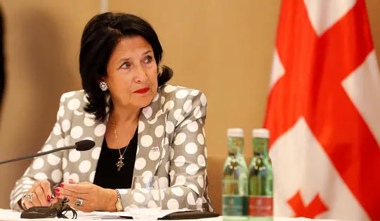 სალომე ზურაბიშვილმა „საერთო სასამართლოების შესახებ“ ორგანულ კანონში ცვლილებებს ხელი მოაწერა