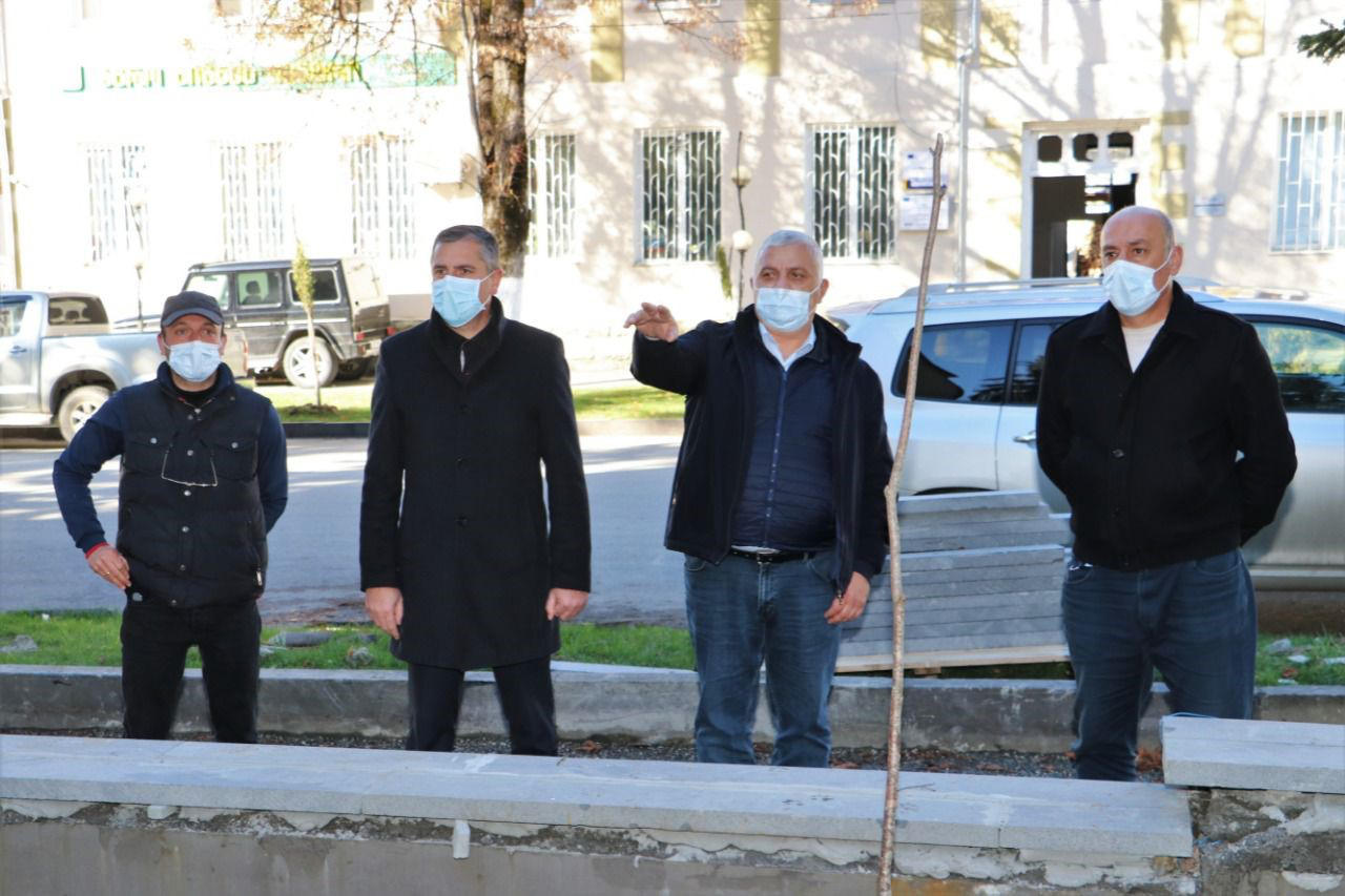 პროგრამის „განახლებული რეგიონების“ ფარგლებში, ამბროლაურის მუნიციპალიტეტში სამუშაოები მიმდინარეობს