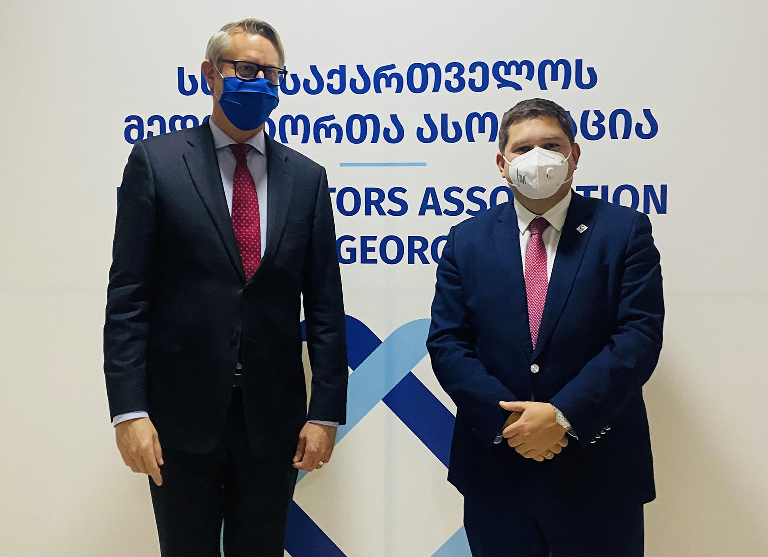 „საქართველოს მედიატორთა ასოციაციის" თავმჯდომარე კარლ ჰარცელს შეხვდა