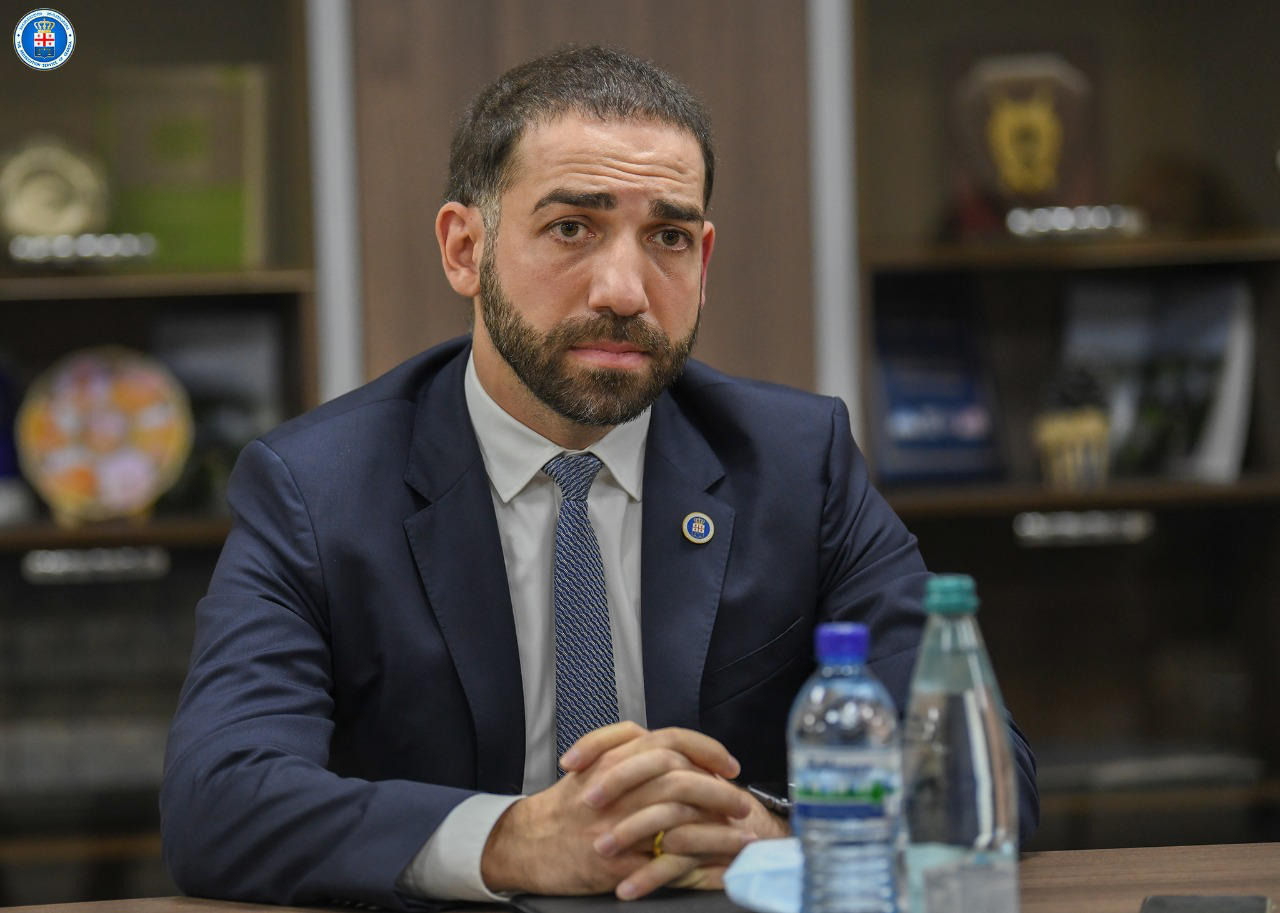 გენერალური პროკურორი ირაკლი შოთაძე გარდაცვლილ ანდრანიკ მელტონიანის მამას შეხვდება