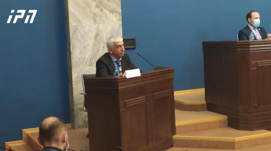 გენადი მაკარიძის განცხადებით, საზოგადოებრივი აზრი მოსამართლის გადაწყვეტილებაზე გავლენას არ უნდა ახდენდეს