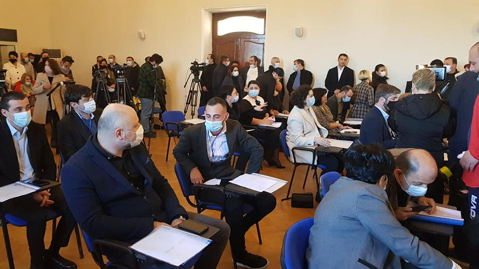 ბათუმის საკრებულოში „ქართული ოცნების“ წევრი - იძულებული გავხდით სხდომა დაგვეხურა, რადგან კვორუმი არ შედგა - თუ ასე გაგრძელდა ორი, სამი სხდომა, ალბათ, ვადამდელ არჩევნებამდე მივალთ