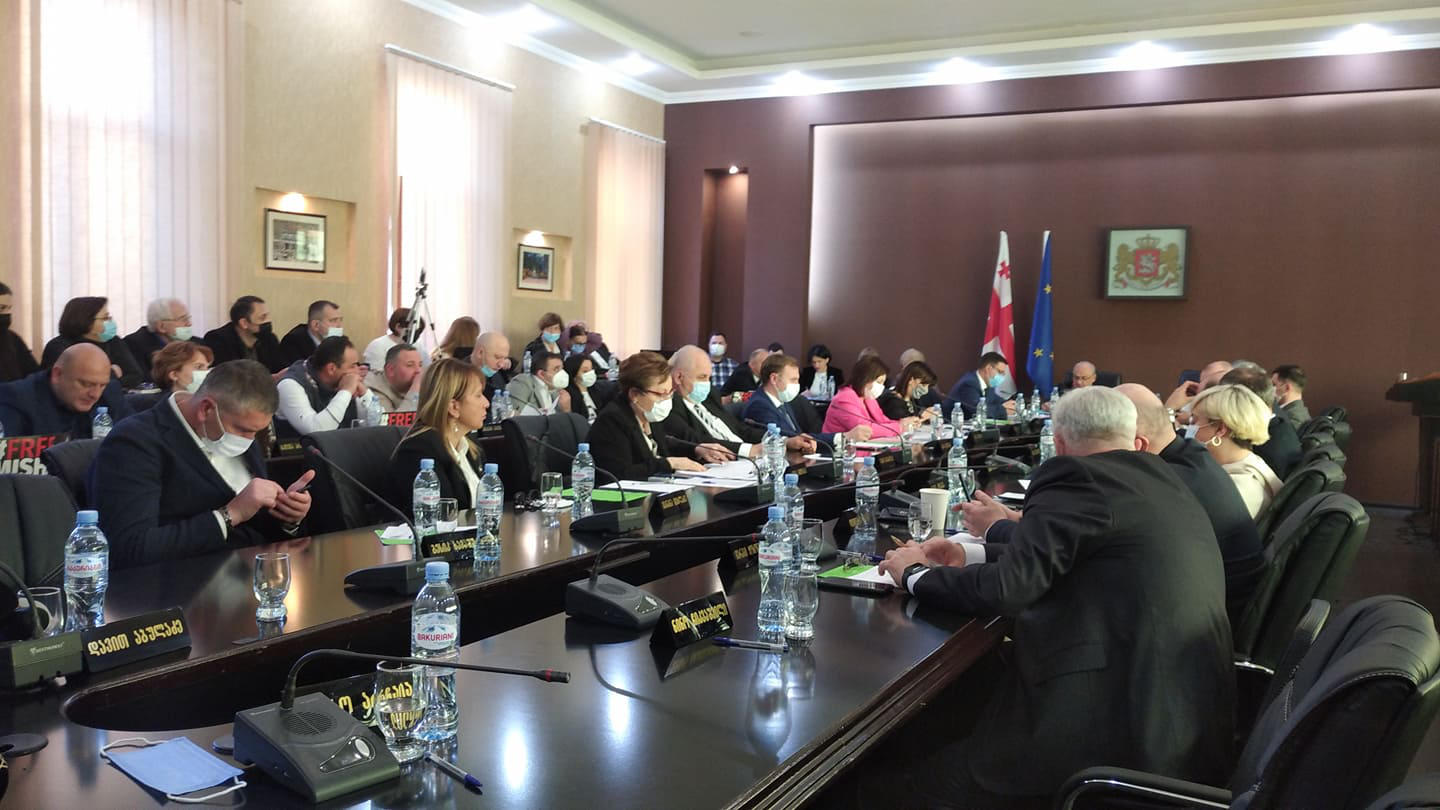 ქუთაისის ახალი მოწვევის საკრებულომ თავმჯდომარე ხმათა უმრავლესობით აირჩია