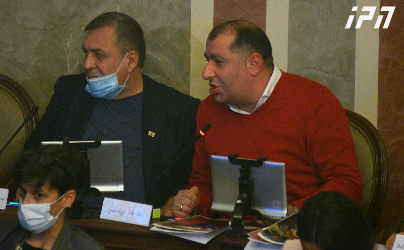 საკრებულოს ფრაქცია „ნაციონალური მოძრაობის“ წევრი, გიორგი ონიანი ინიციატივით გამოდის, 5 თვის განმავლობაში, თბილისში მცხოვრებ ვეტერანებს კომუნალური ხარჯები 200 ლარის ოდენობით დაუსუბსიდირდეთ