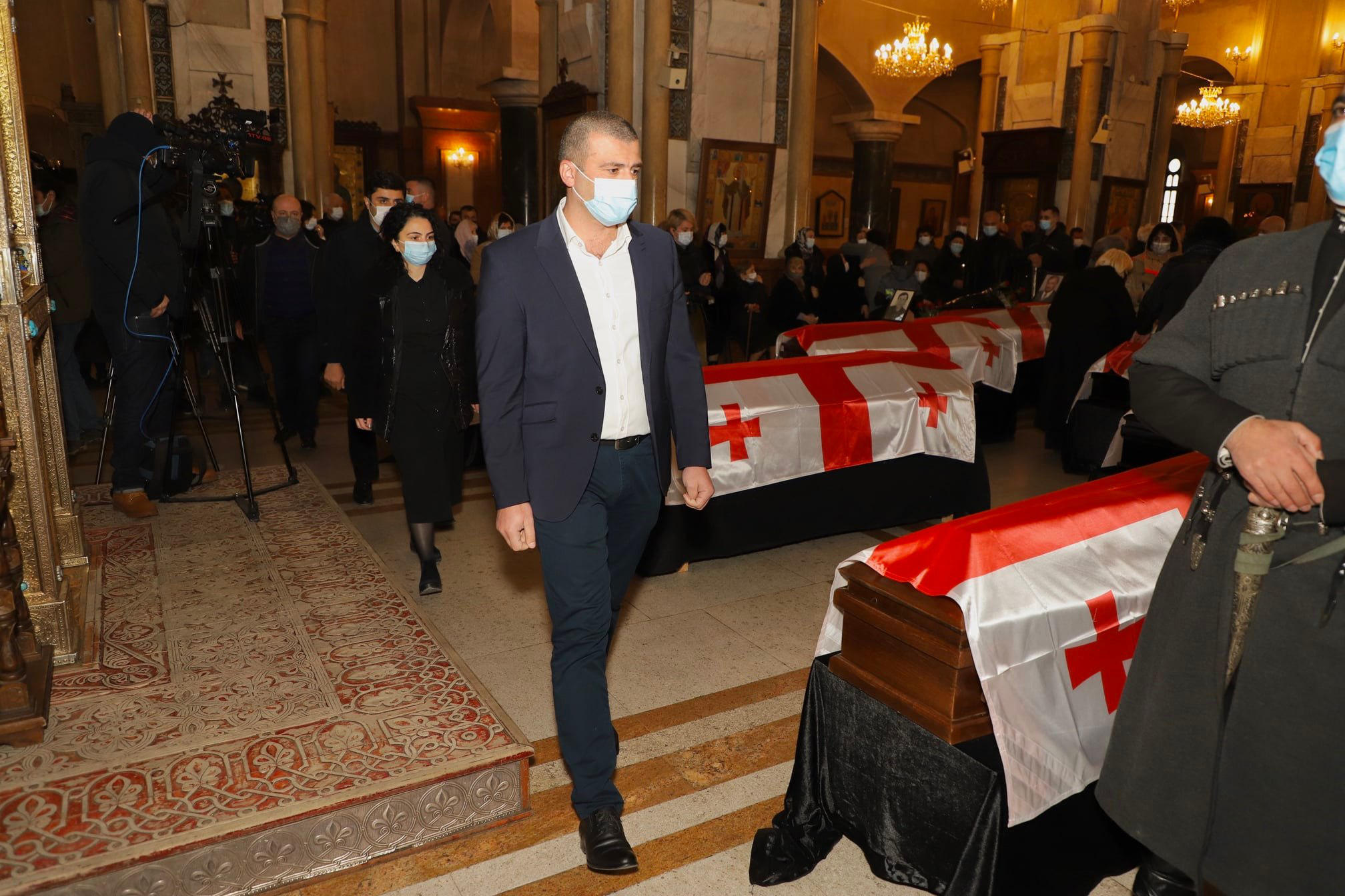 დევნილთა სააგენტოს დირექტორის მოადგილეებმა აფხაზეთიდან გადმოსვენებულთა ხსოვნას პატივი მიაგეს