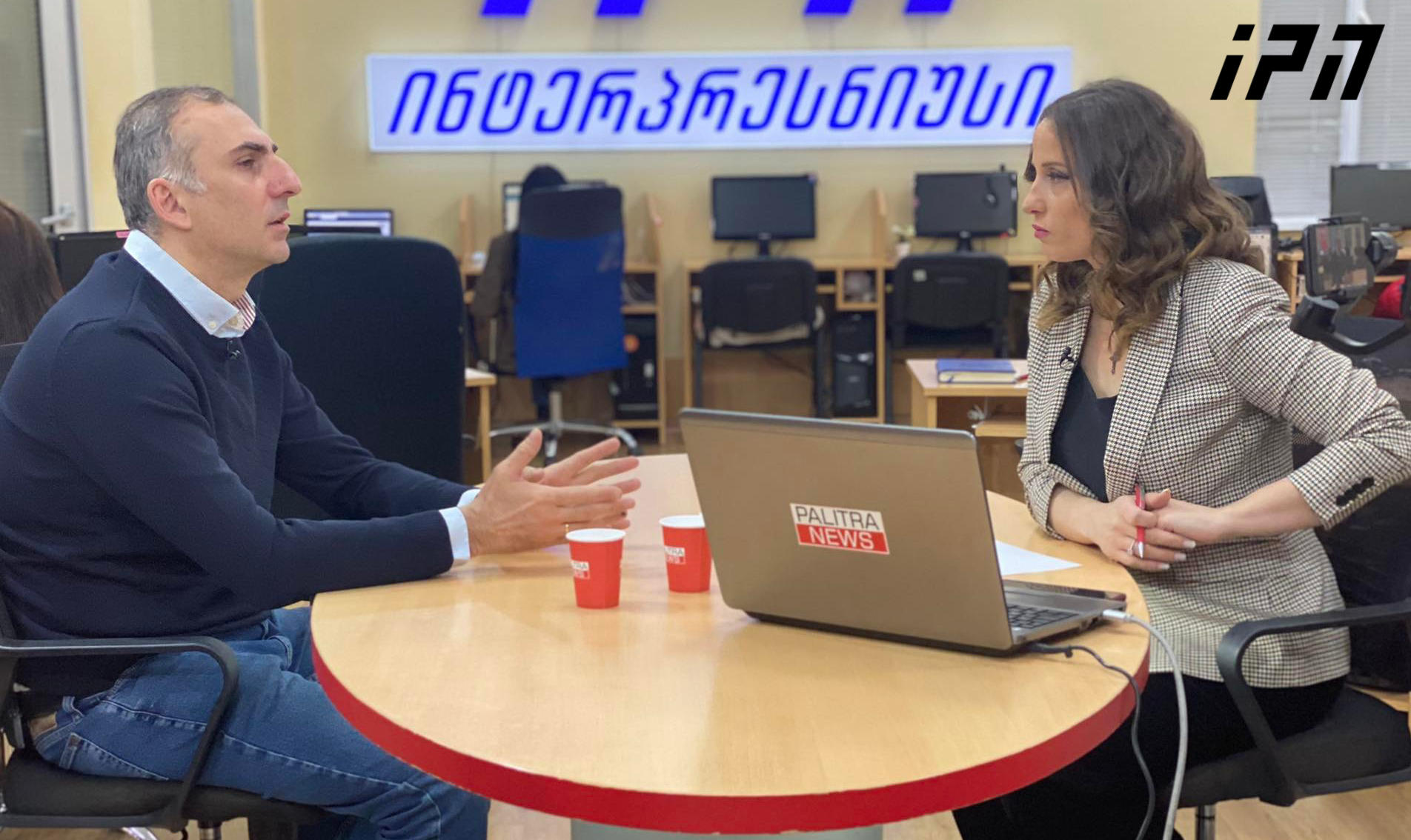 ალეკო ელისაშვილი - „მოდით, აქციებზე შევიკრიბოთ ან სოფლებში კომიტეტი შევქმნათ და ასე გავათავისუფლებთ მიხეილ სააკაშვილს“, სრული სიგიჟეა