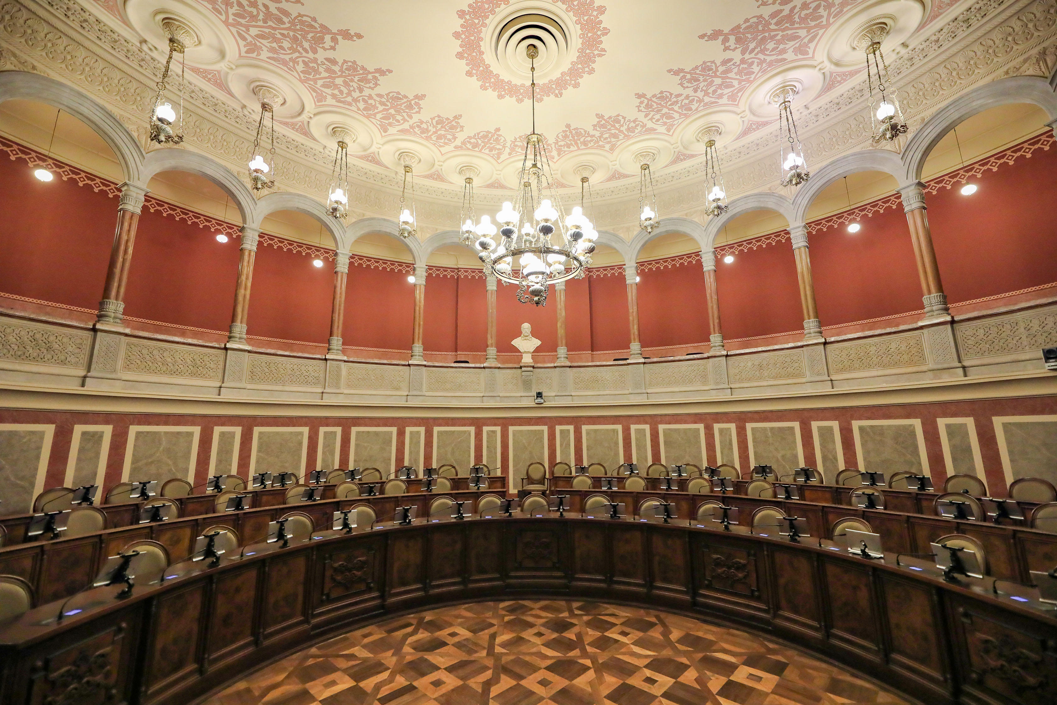 4 ოქტომბრის არჩევნების შედეგად არჩეული საკრებულოების პირველი სხდომები საქართველოს მთელ ტერიტორიაზე 30 ოქტომბერს გაიმართება