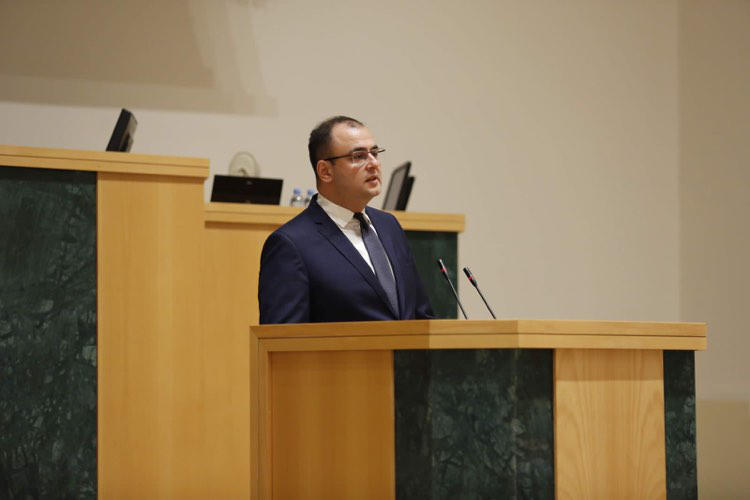 Minister of Justice to the opposition: It is surprising that you still have this "Freedom of Misha" flag on display and you are still talking about the former commander-in-chief who renounced his Georgian citizenship