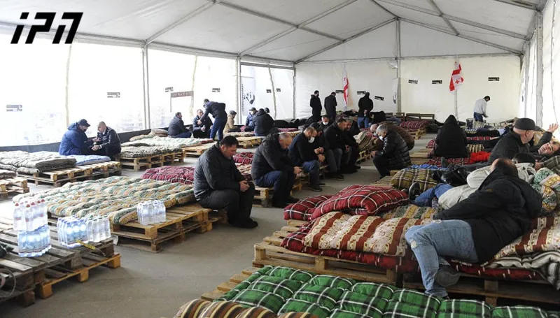 At the request of Mikheil Saakashvili, the hunger strikers in the tents set up near the office of the "National Movement" stopped the hunger strike