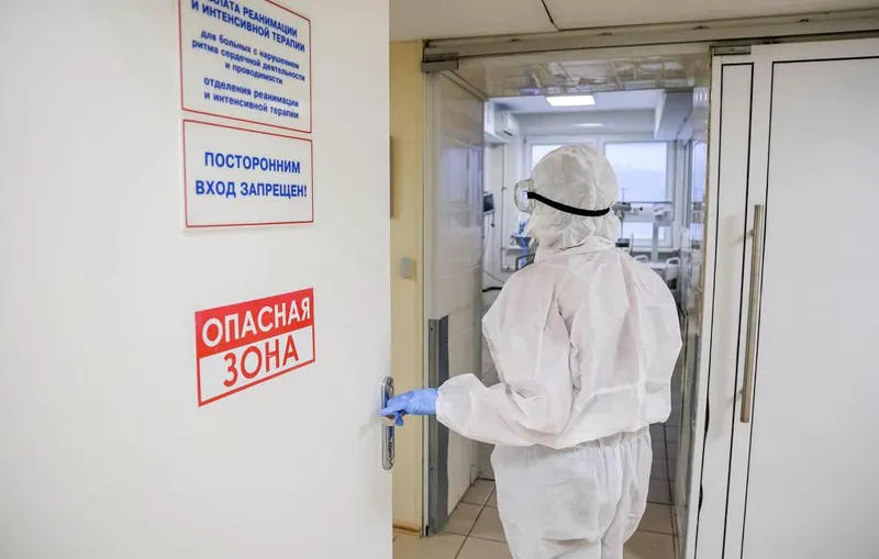 Число инфицированных коронавирусом в мире превысило 295 миллионов