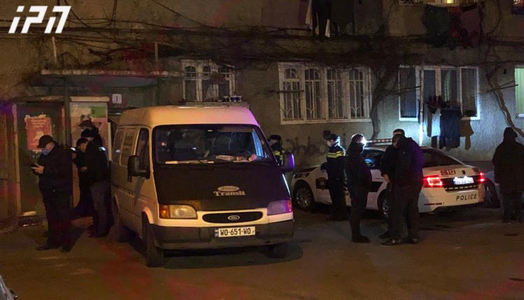 გლდანში სავარაუდოდ, ბუნებრივი აირის ნამწვით ინტოქსიკაციის შედეგად, 5 ადამიანი დაიღუპა, მათგან 3 არასრულწლოვანია