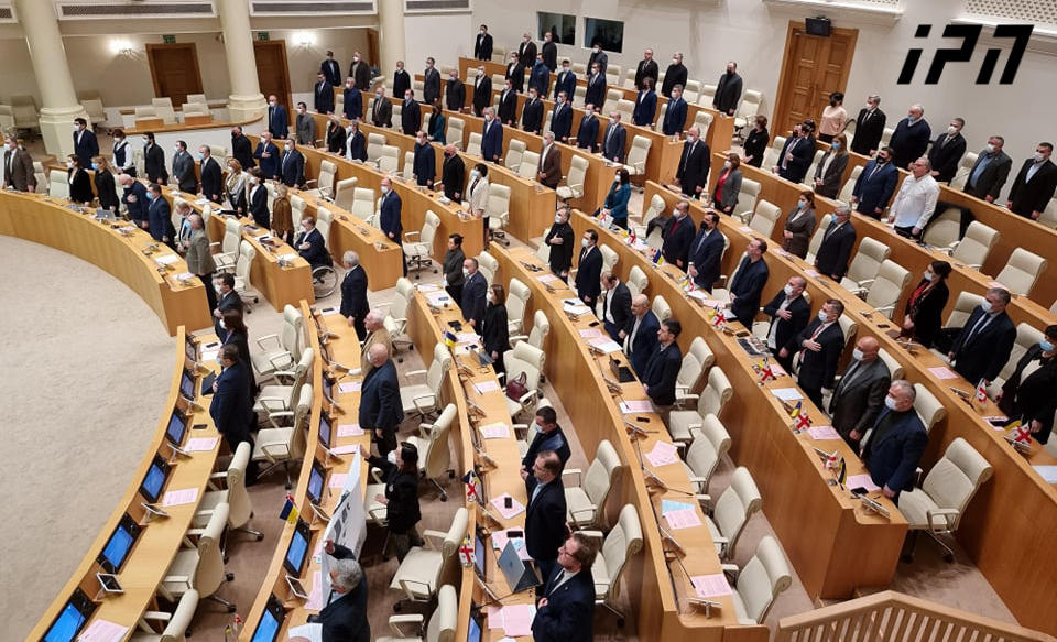 პარლამენტის საგაზაფხულო სესია გაიხსნა