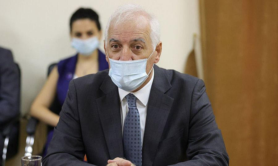 სომხეთის პრეზიდენტის პოსტზე ვაჰაგნ ხაჩატურიანის კანდიდატურა წარადგინეს