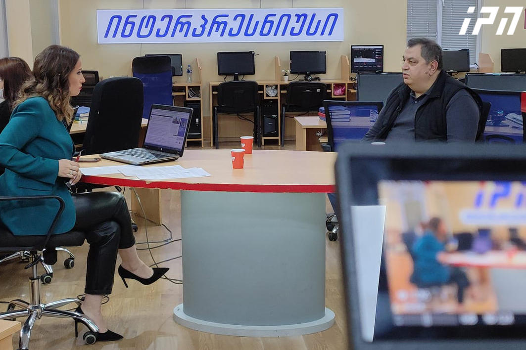 დავით ბერძენიშვილი - პარტიები მივიდნენ მიშასთან - რა მივიღეთ? ამომრჩევლები დარჩნენ პარტიების გარეშე და თუ აქამდე 5 3%-იანი პარტია იყო, ახლა 12 1% -იანი პარტია გვყავს