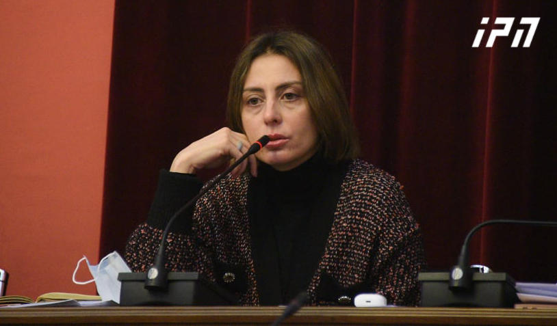 ხატია დეკანოიძე - ჰერმან, იაგო და სანდრო, რა გაქვთ ის გამორჩეული პროფესიული ნიშანი, რის გამოც თანასწორობაზე უნდა ზრუნავდეთ? - საერთოდ არაფერი გაინტერესებთ გარდა იმისა, რომ პარლამენტში მოხვდეთ „ოცნების“ დახმარებით