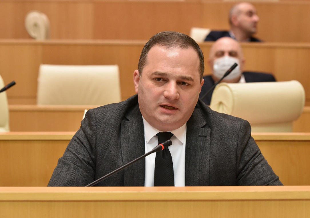 შალვა კერესელიძე სოზარ სუბარს - გიორგი გახარიას უსაფუძვლო ლანძღვა-გინებით, პარტიის წმინდანად იქეცით და ისტორიას, „ქართული ოცნების" წმინდა სოზარის სახელით შემორჩებით