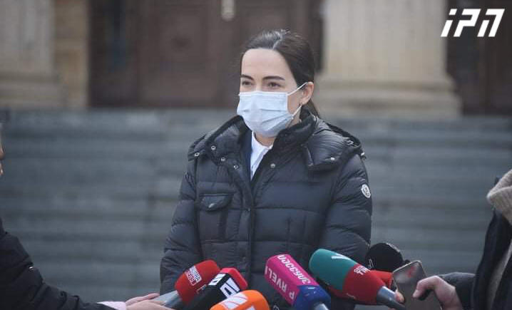 მარიამ კუბლაშვილი - ჯიშკარიანს თანამდებობრივი აკრძალვა სასამართლოდან ან თამთა თოდაძის ბრალდებიდან გამომდინარე არ აქვს, ის ჩვეულებისამებრ აგრძელებს საქმიანობას